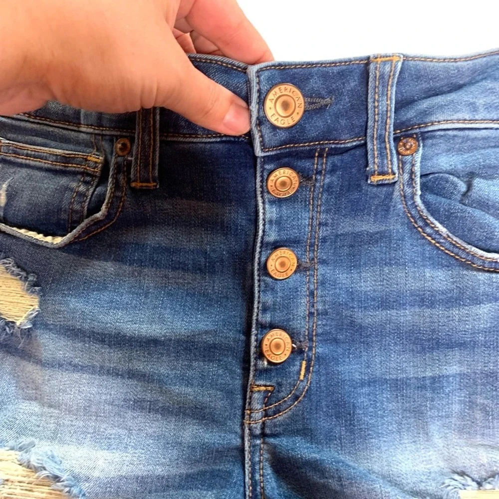 American Eagle AE Hi-Rise Shortie Denim Jean Shorts Button Fly Distressed Size 6 - Picture 4 of 14